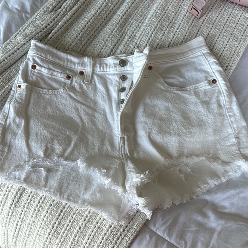 White Frayed Hem Women Shorts